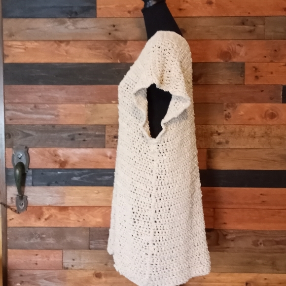 New tan & gold crochet top / cover up - Picture 2 of 4